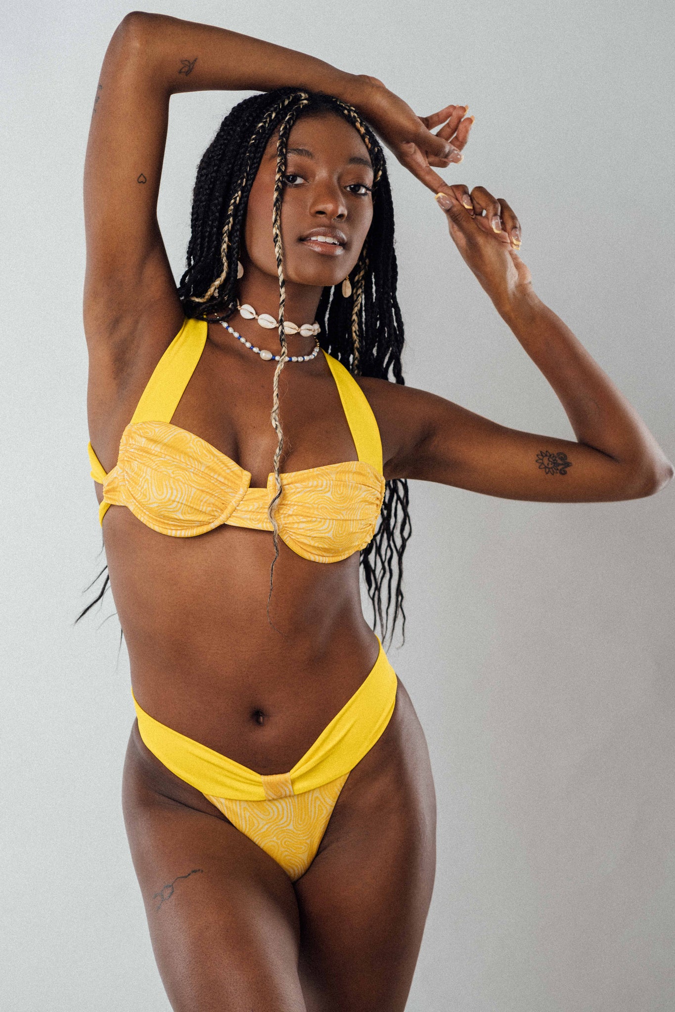 amanda underwire scoop bikini top yellow swirl print